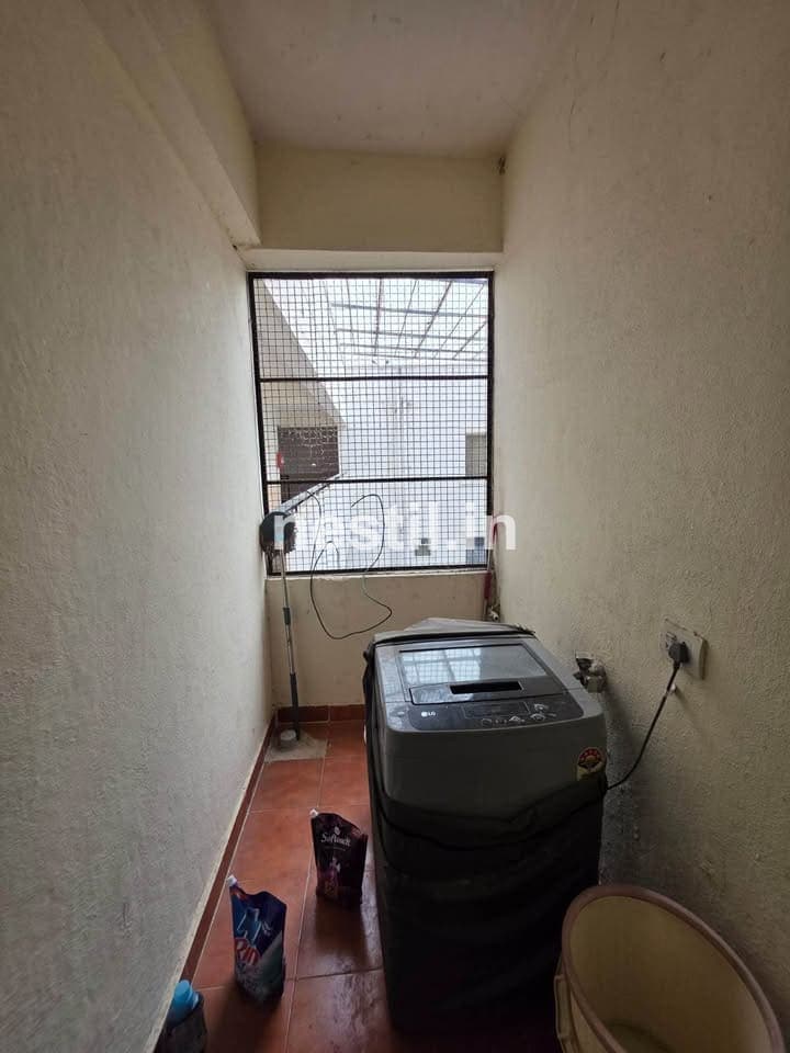 Looking for Male Flatmate in 3BHK - 7